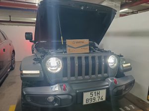 thay ắc quy varta cho xe jeep