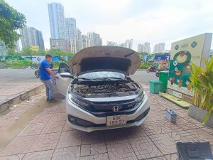 Thay acquy cho xe Honda Civic