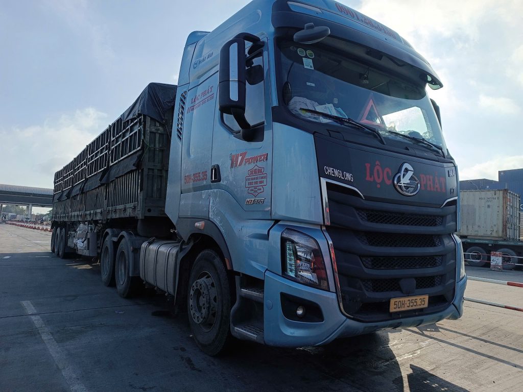 Cứu Hộ – Thay Ắc Quy Xe Ủi, Xe Xúc, Máy Phát Điện, Xe Công Trình