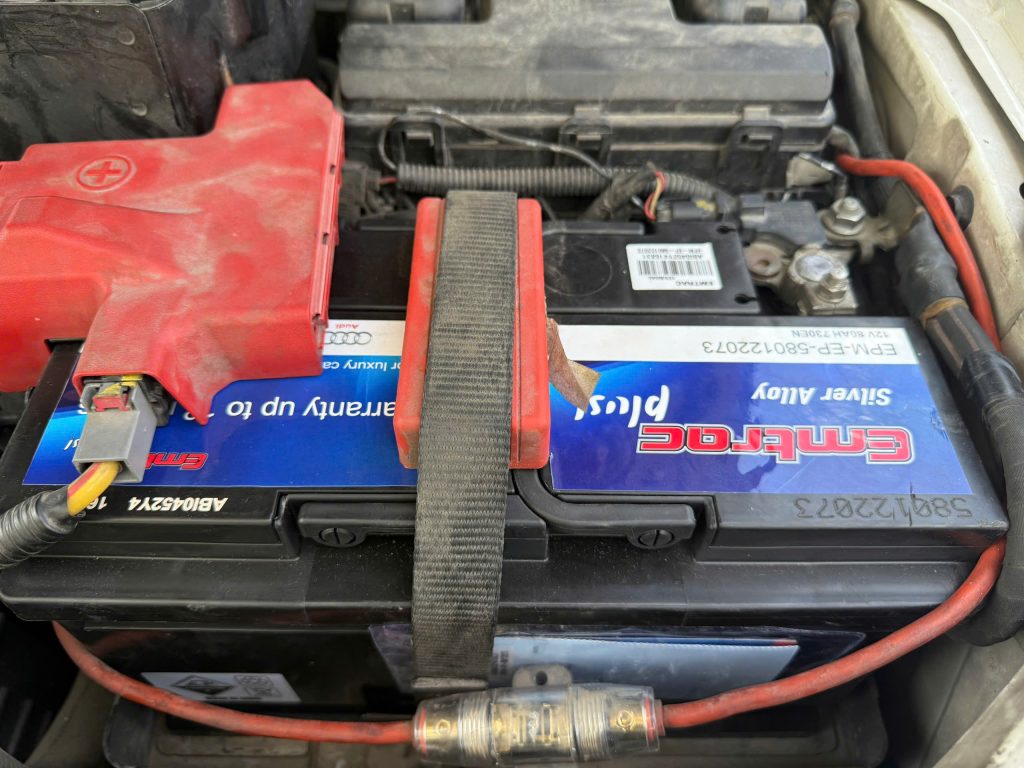 Thay Ắc Quy Cho Xe Ford Everest & Ford Ranger