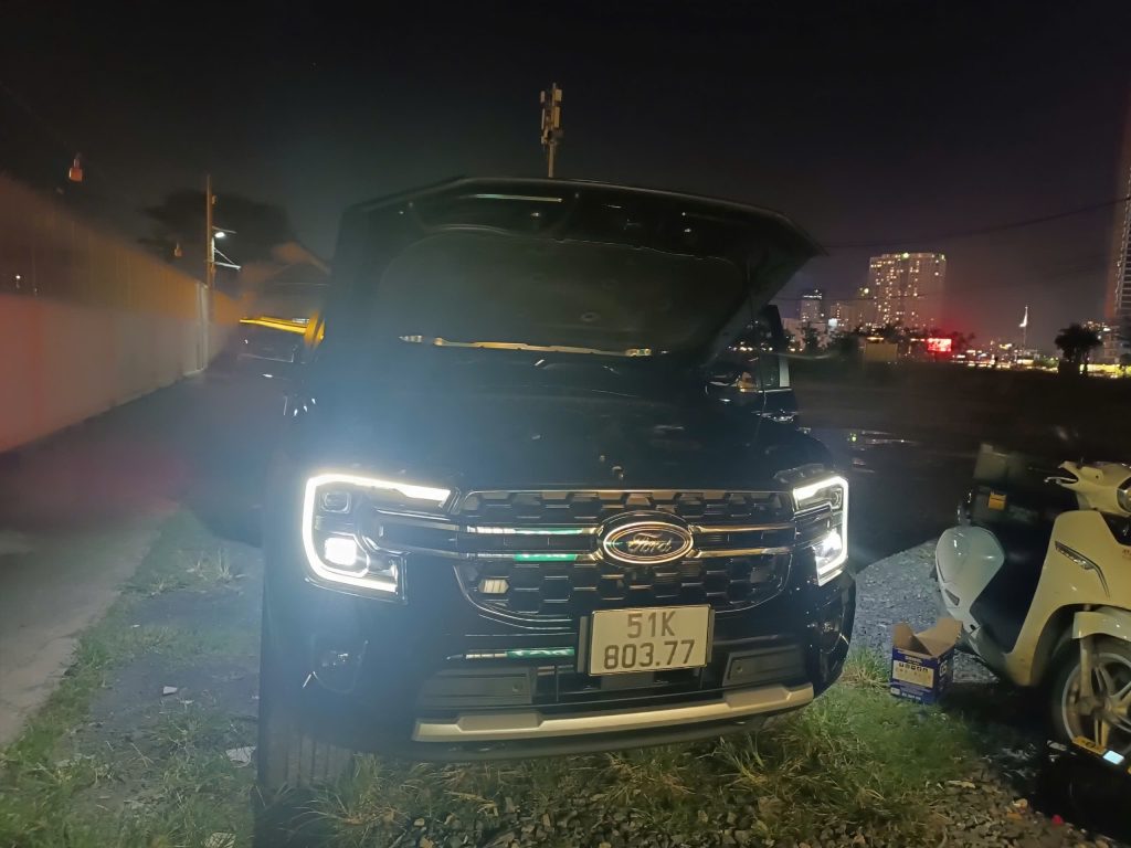 Thay Ắc Quy Cho Xe Ford Everest & Ford Ranger