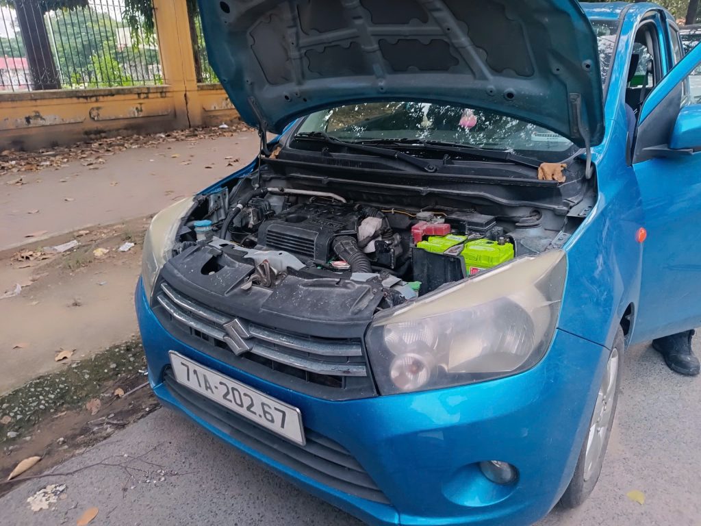 thay ắc quy cho xe suzuki Ciaz