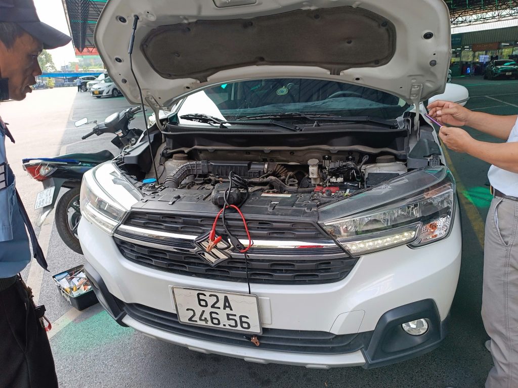 thay ắc quy cho xe suzuki xL7